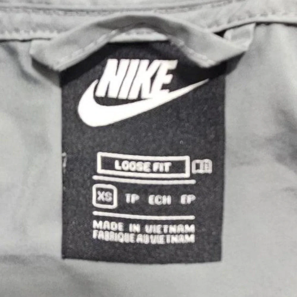 Nike Windrunner‎ Packable Windbreaker Jacket Grey Black CU9301-084 XS Loose *